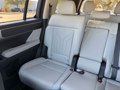 Used 2025 Hyundai Santa Fe SEL image 39