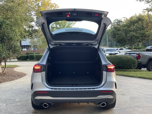 Certified 2025 Mercedes-Benz GLA 35 AMG 4MATIC image 9