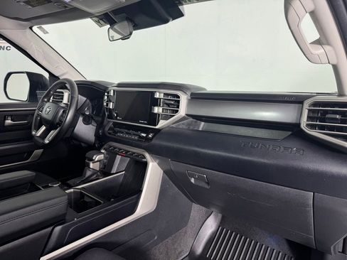 Used 2024 Toyota Tundra SR5 AWD/4WD image 36