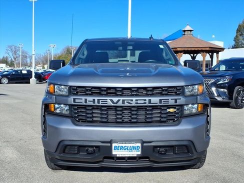 Used 2022 Chevrolet Silverado 1500 Custom image 9