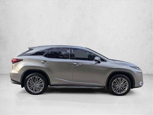Used 2022 Lexus RX 450h AWD w/ Luxury Package image 4
