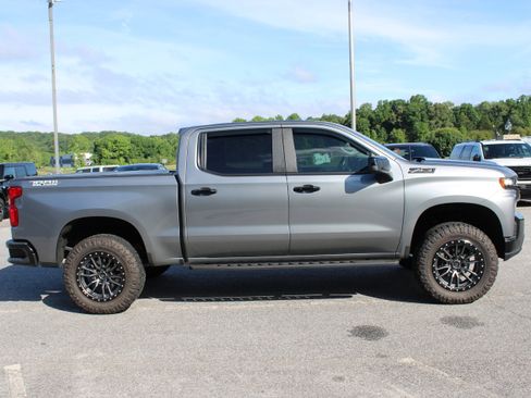 Used 2021 Chevrolet Silverado 1500 LT Trail Boss w/ Bed Protection Package AWD/4WD image 5