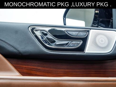 Used 2023 Lincoln Navigator Reserve AWD/4WD image 39