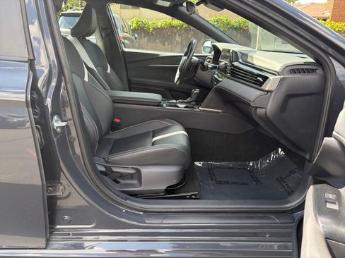 Used 2025 Toyota Camry SE FWD image 29