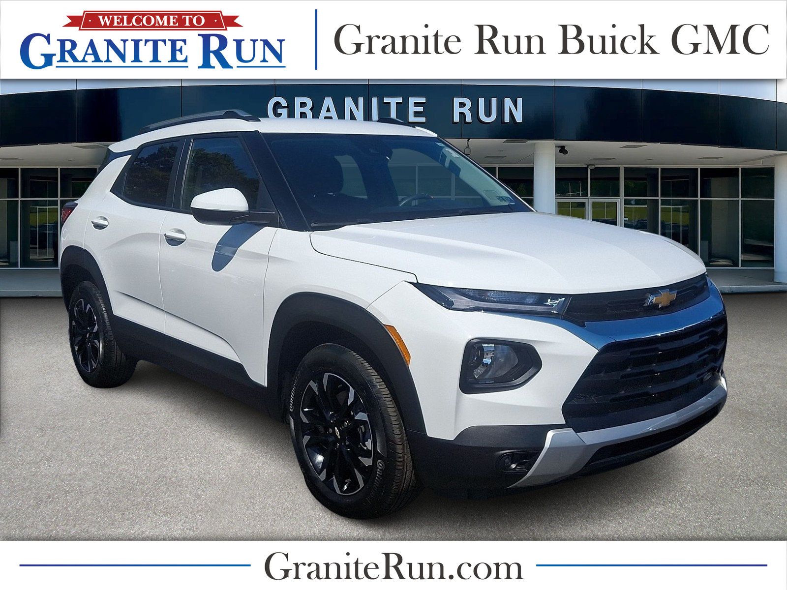 Used 2023 Chevrolet TrailBlazer LT w/ Convenience Package AWD/4WD image 1