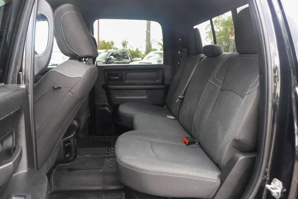 Used 2024 RAM 3500 Tradesman w/ Chrome Appearance Group AWD/4WD image 37