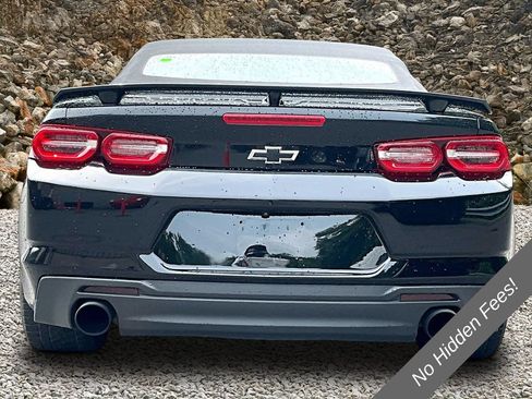 Used 2020 Chevrolet Camaro LT RWD image 4