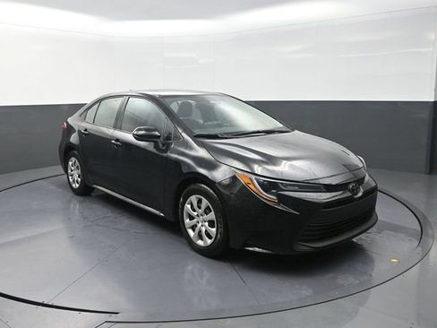 Used 2024 Toyota Corolla LE FWD image 10