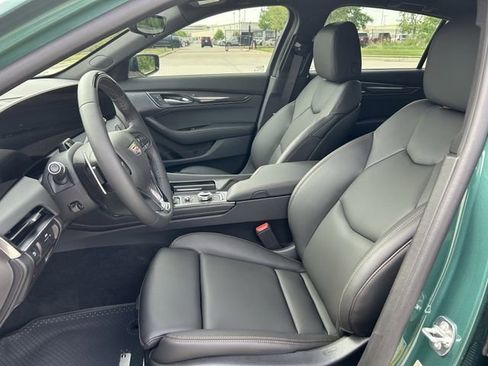 New 2026 Cadillac CT5 V w/ Technology Package AWD/4WD image 19