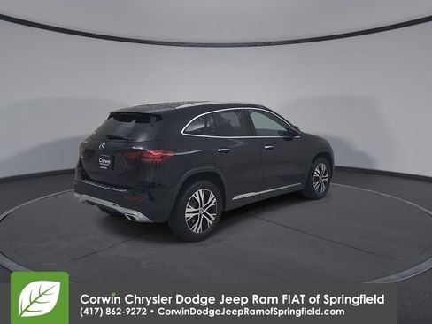 Used 2025 Mercedes-Benz GLA 250 4MATIC image 15
