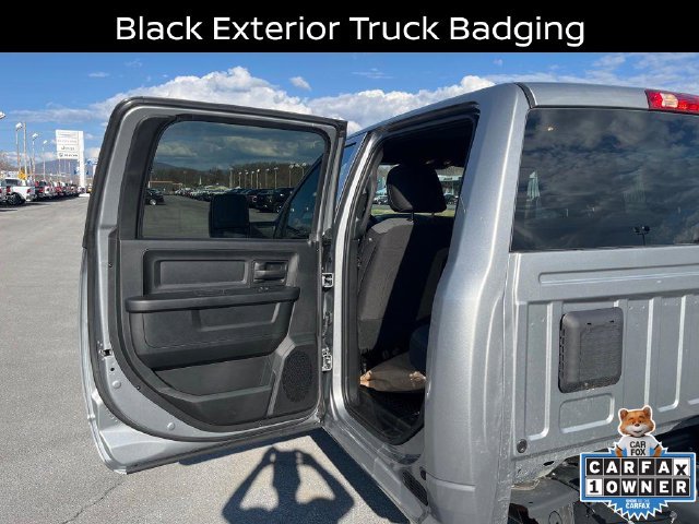 Used 2023 RAM 3500 Tradesman w/ Chrome Appearance Group AWD/4WD image 19