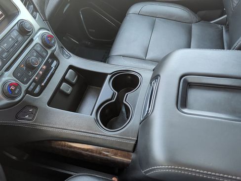 Used 2020 Chevrolet Tahoe LT image 24