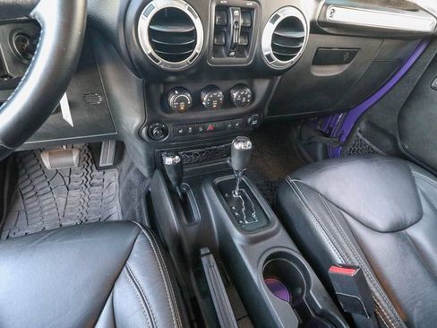 Used 2017 Jeep Wrangler Unlimited Sahara w/ Dual Top Group image 19