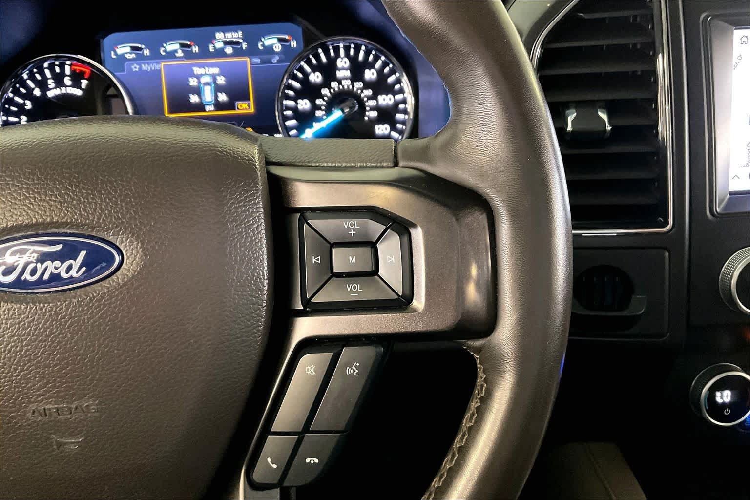 Used 2021 Ford Expedition Limited AWD/4WD image 23