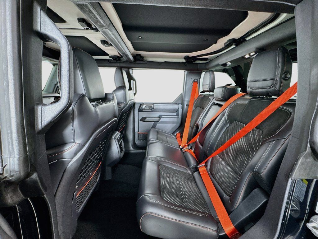 Used 2025 Ford Bronco Raptor AWD/4WD image 13