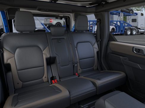 New 2026 Ford Bronco Big Bend w/ Black Diamond Package image 11