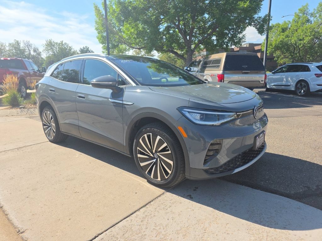 Used 2023 Volkswagen ID.4 Pro S Plus AWD/4WD image 8