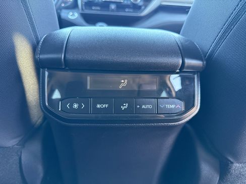 Certified 2025 Toyota Highlander LE image 17