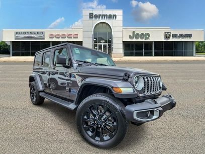 Used 2025 Jeep Wrangler Unlimited Sahara
