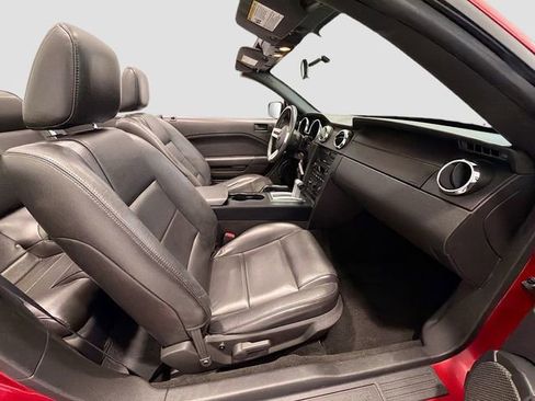 Used 2005 Ford Mustang V6 image 20