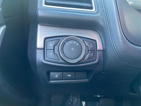 Used 2016 Ford Explorer Platinum AWD/4WD image 29