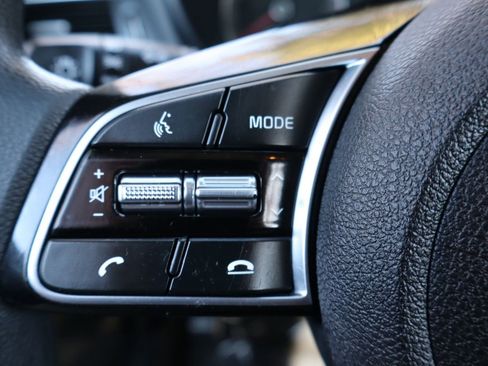 Used 2020 Kia Optima LX image 29