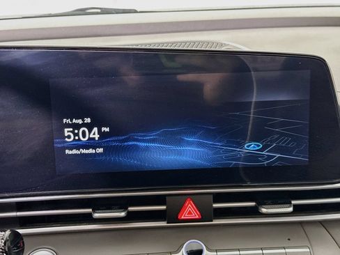Used 2023 Hyundai Elantra SEL w/ Convenience Package FWD image 7