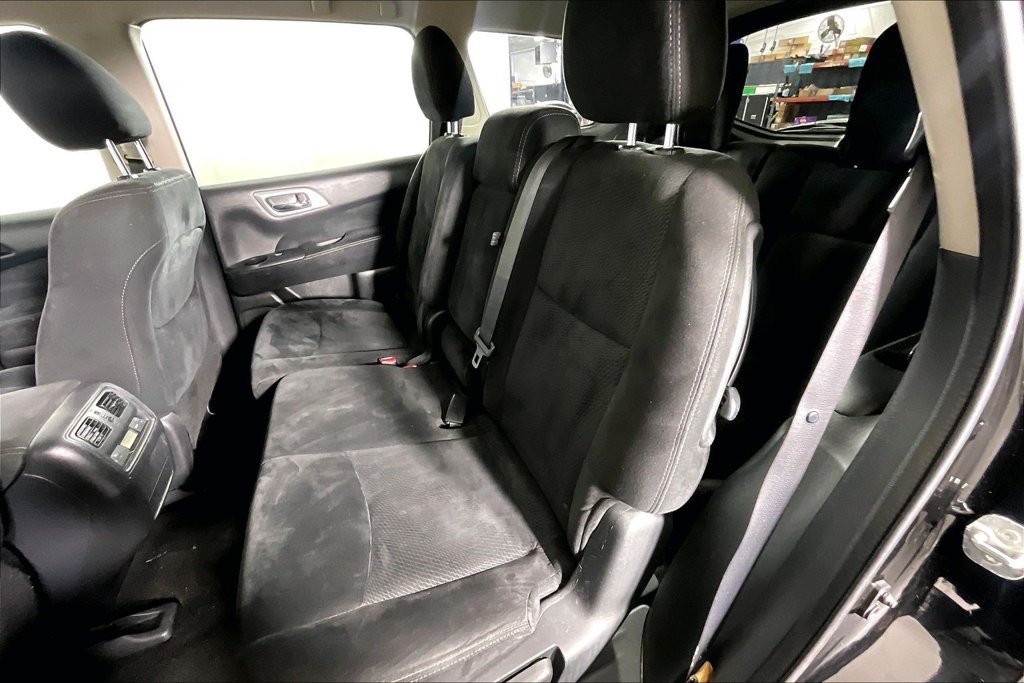 Used 2014 Nissan Pathfinder S w/ Cargo Package FWD image 32