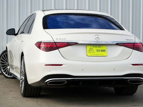 Used 2022 Mercedes-Benz S 500 4MATIC w/ AMG Line Package image 6