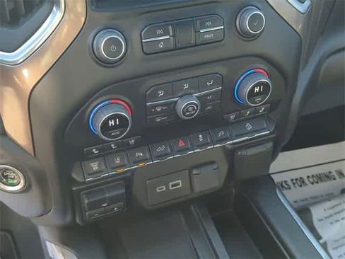 Used 2022 Chevrolet Silverado 2500 High Country w/ Z71 Off-Road Package image 17