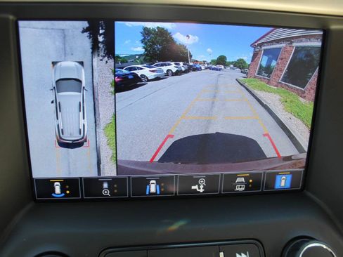 Used 2021 GMC Acadia Denali w/ Denali Technology Package AWD/4WD image 14