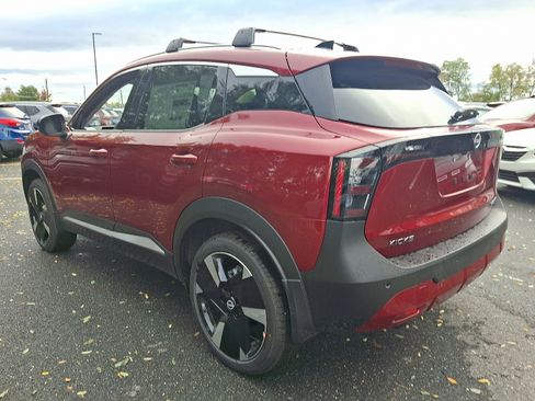 Used 2026 Nissan Kicks SR w/ Cold Weather Package image 3