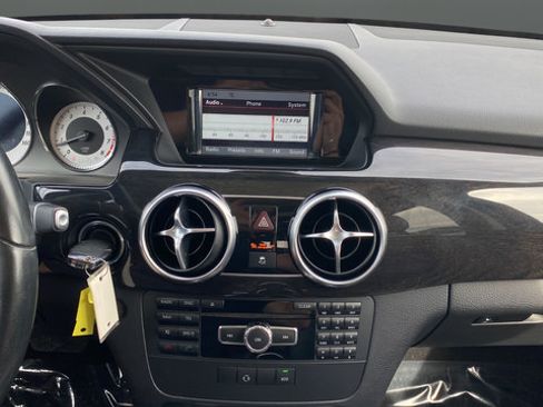 Used 2015 Mercedes-Benz GLK 350 2WD image 13