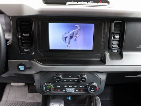 Used 2022 Ford Bronco Big Bend image 15