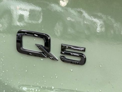 Used 2023 Audi Q5 2.0T Premium Plus w/ Premium Plus Package AWD/4WD image 30