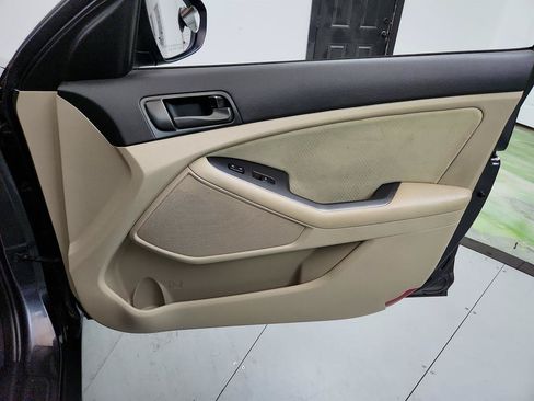 Used 2015 Kia Optima LX FWD image 25