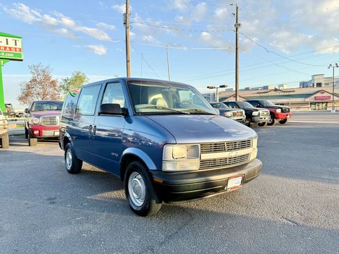 Used 1997 Chevrolet Astro image 9