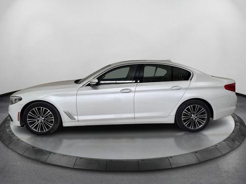 Used 2019 BMW 530i RWD image 9