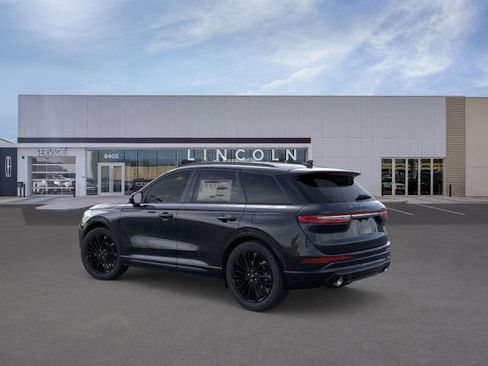 New 2026 Lincoln Corsair Reserve image 4