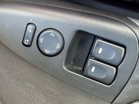 Used 2007 Chevrolet Corvette Coupe image 21