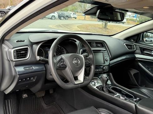 Used 2022 Nissan Maxima Platinum w/ Sport Mat Group image 16