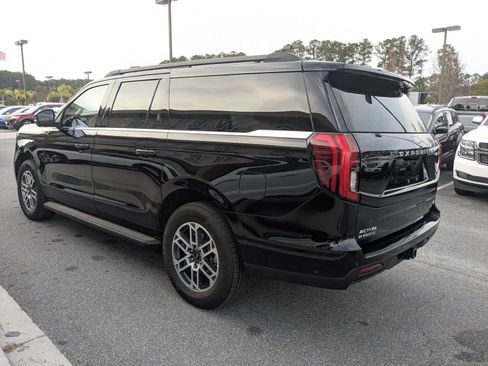 Certified 2025 Ford Expedition Max Active image 7