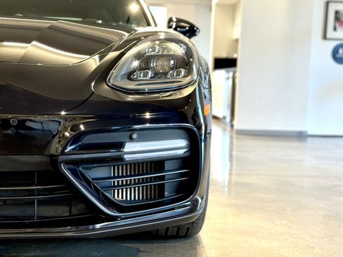 Used 2018 Porsche Panamera Turbo image 26