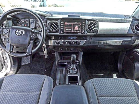 Used 2023 Toyota Tacoma SR AWD/4WD image 31