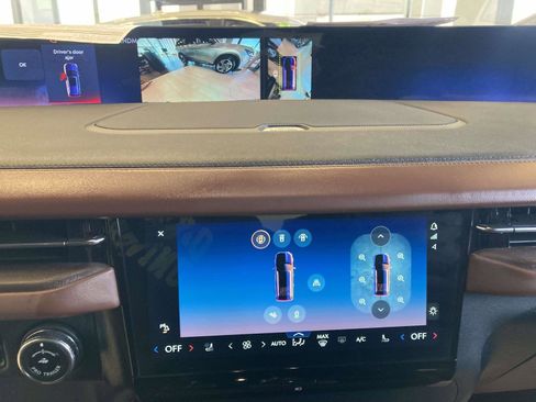 Certified 2025 Lincoln Navigator Reserve image 26