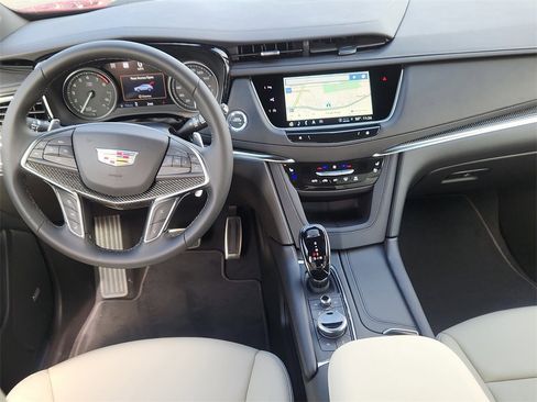 New 2025 Cadillac XT5 Sportv w/ Technology Package image 18