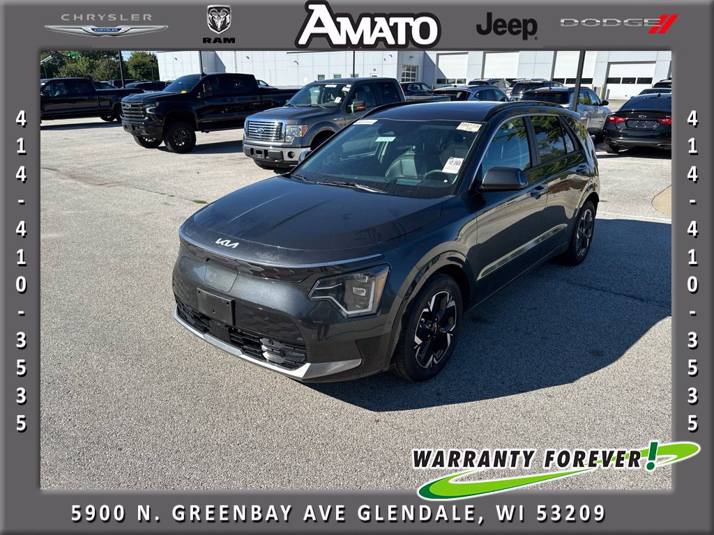 Used 2023 Kia Niro Wave w/ Wave Preserve Package FWD image 1