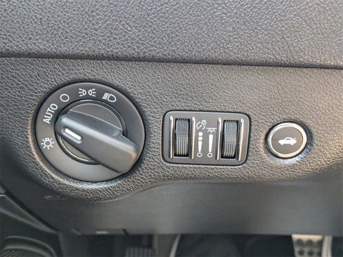 Used 2023 Dodge Charger R/T w/ Blacktop Package image 24