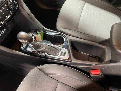 Used 2023 Buick Encore GX Preferred image 17