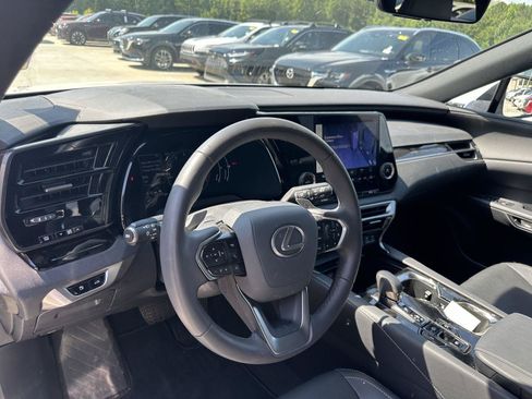 Used 2024 Lexus RX 350 FWD w/ Technology Package image 11